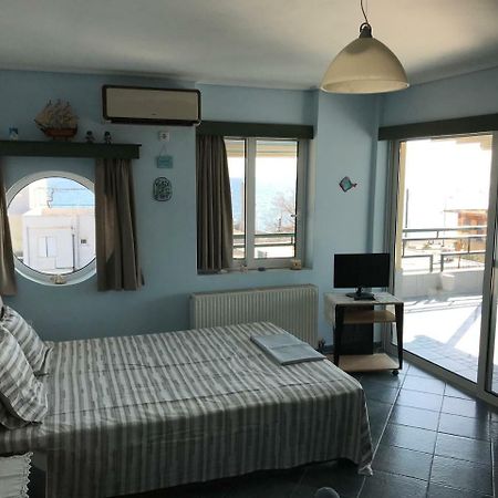 Tg Kalamata Beach Studio With Sea View Terrace Exterior foto